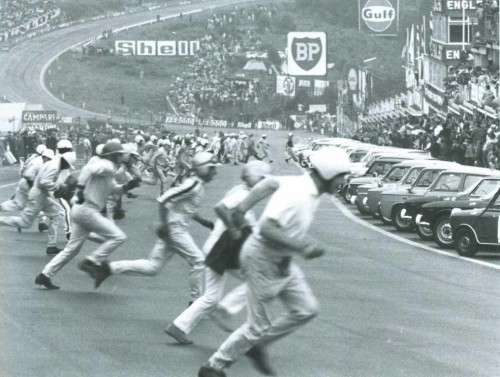 Capitol, Dossier Michel Vaillant, Spa-Francorchamps, Graton,van den Abeele, Dupuis, 7.5/10, documentaire, biographie, courses automobiles, 08/2012