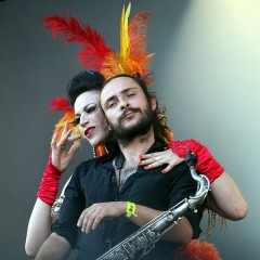 hurlements en coulisses, futuropolis, 012013, 810, musique, hurlements d'leo, concerts, moynot, one shot, recit, rock n roll