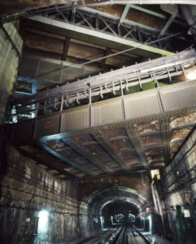 ninn,la ligne noire,darlot,pilet,kennes,jeunesse,fantastique,métro,paris,métro parisien,092015,0910