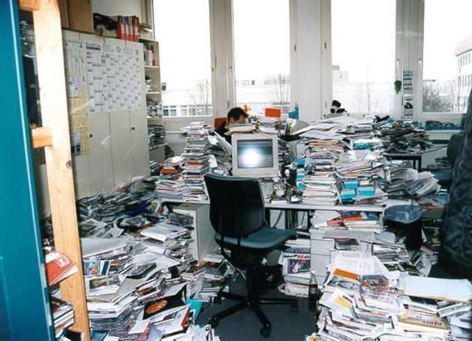 ob_722e22_bureau-bordel